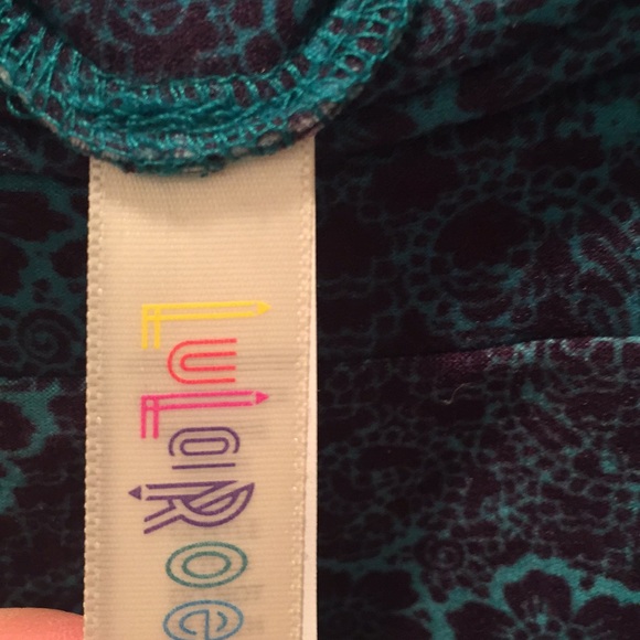 LulaRoe leggings one size - Picture 3 of 3